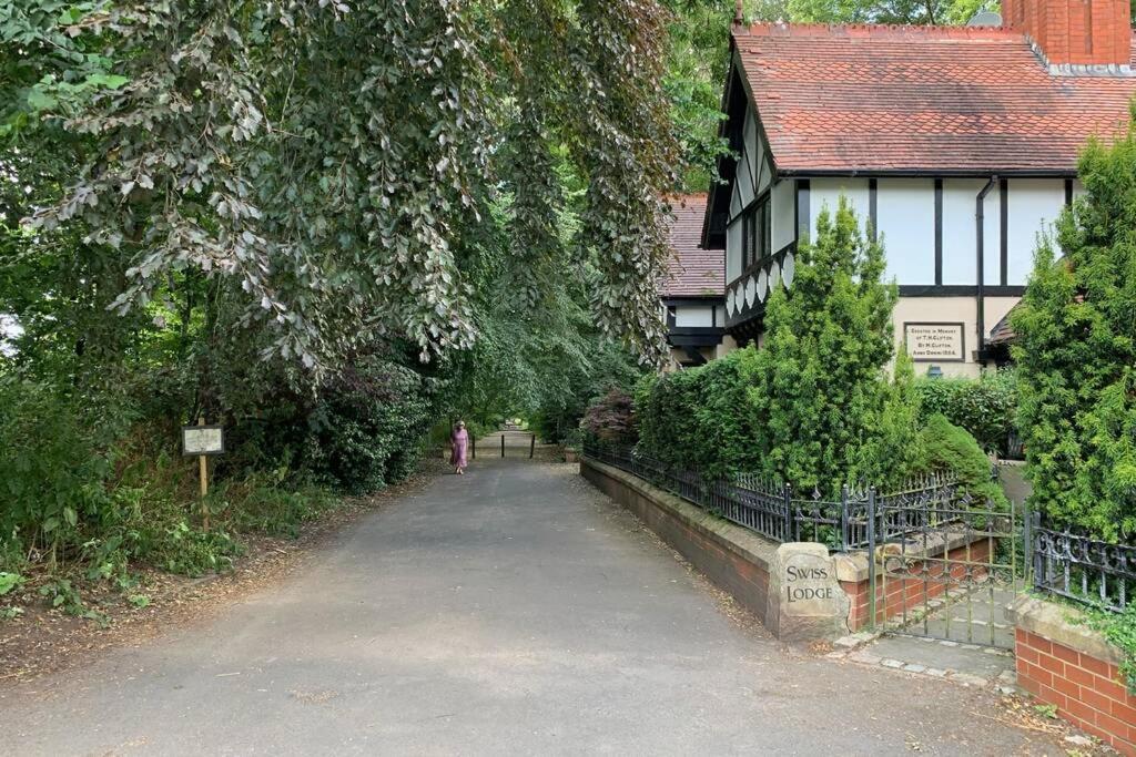 A Charming, Spacious 2 Bedroom Apartment In Lytham Lytham St Annes Buitenkant foto